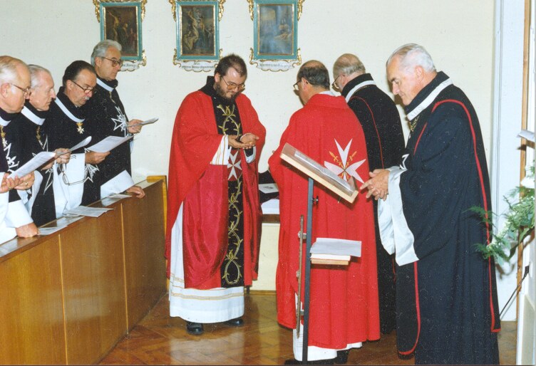 The investiture of Father Gérard T. Lagleder O.S.B. in Regensburg on 24 October 1994